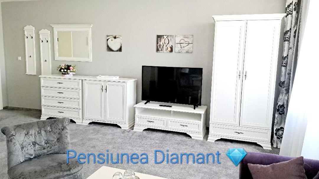 Pensiunea Diamant Ghimbav ภายนอก รูปภาพ