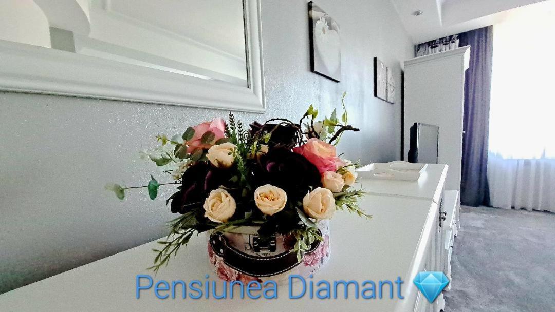 Pensiunea Diamant Ghimbav ภายนอก รูปภาพ