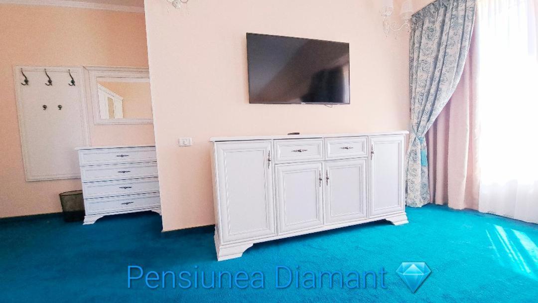 Pensiunea Diamant Ghimbav ภายนอก รูปภาพ